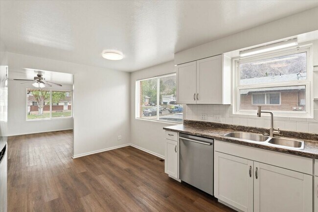 Foto del edificio - 775 1st St