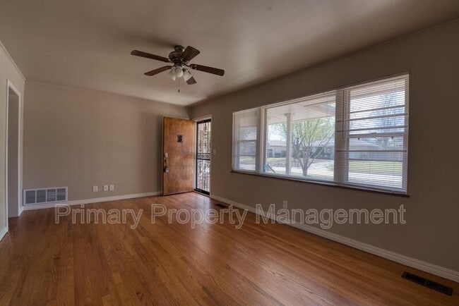 Building Photo - 3809 NW 51st St