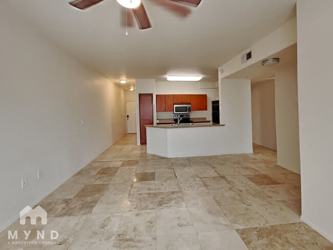 Building Photo - 5302 E Van Buren St