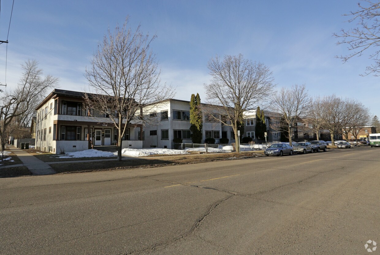 Building Photo - 1664 Selby Ave
