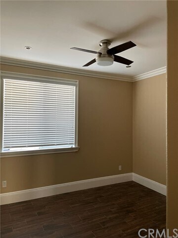 Building Photo - 1531 Manor Ln