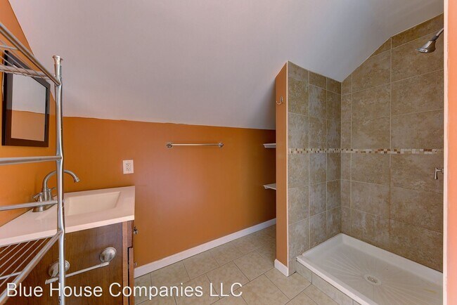 Building Photo - 3 br, 2 bath House - 113 Eileen Street