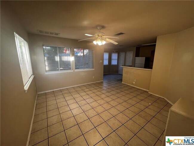 Foto del edificio - 828 Sagewood Trail