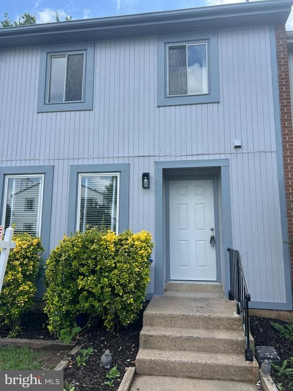 Building Photo - 1029 Kings Ct