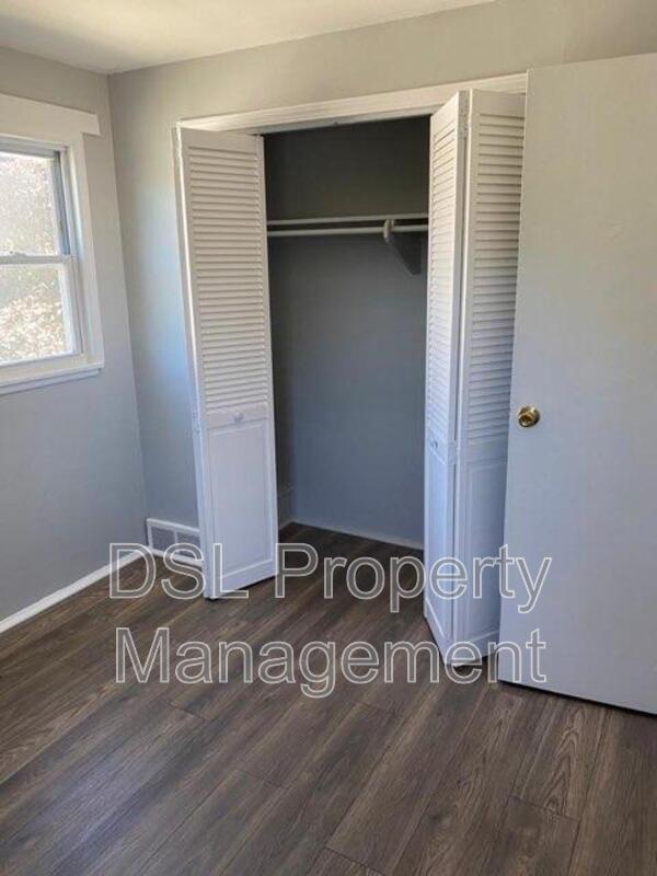 Building Photo - 4410 Fulton Pky