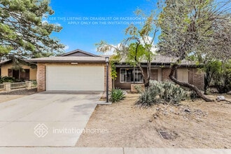 Building Photo - 11033 N 57th Dr