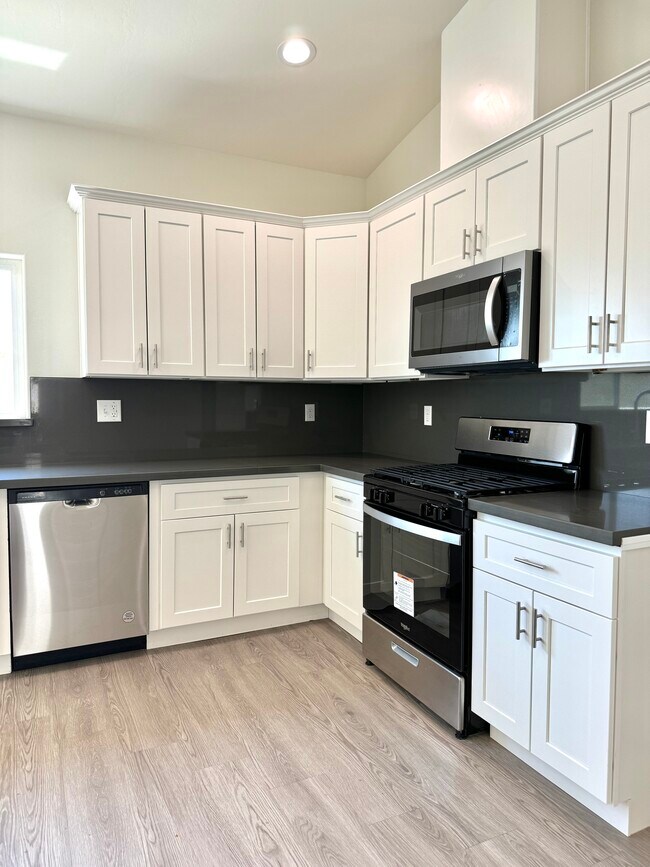 Foto del edificio - 9704 Turning Leaf Ln