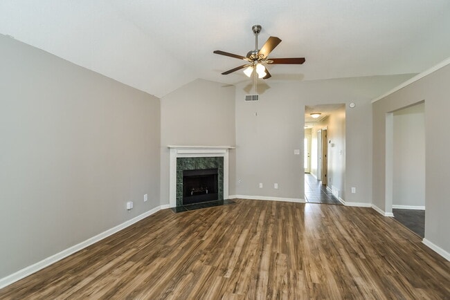 Building Photo - 5397 Kayla Dr