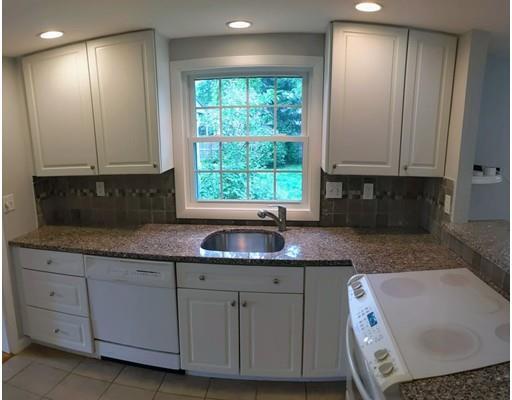 Foto del edificio - 39 Hemlock Dr