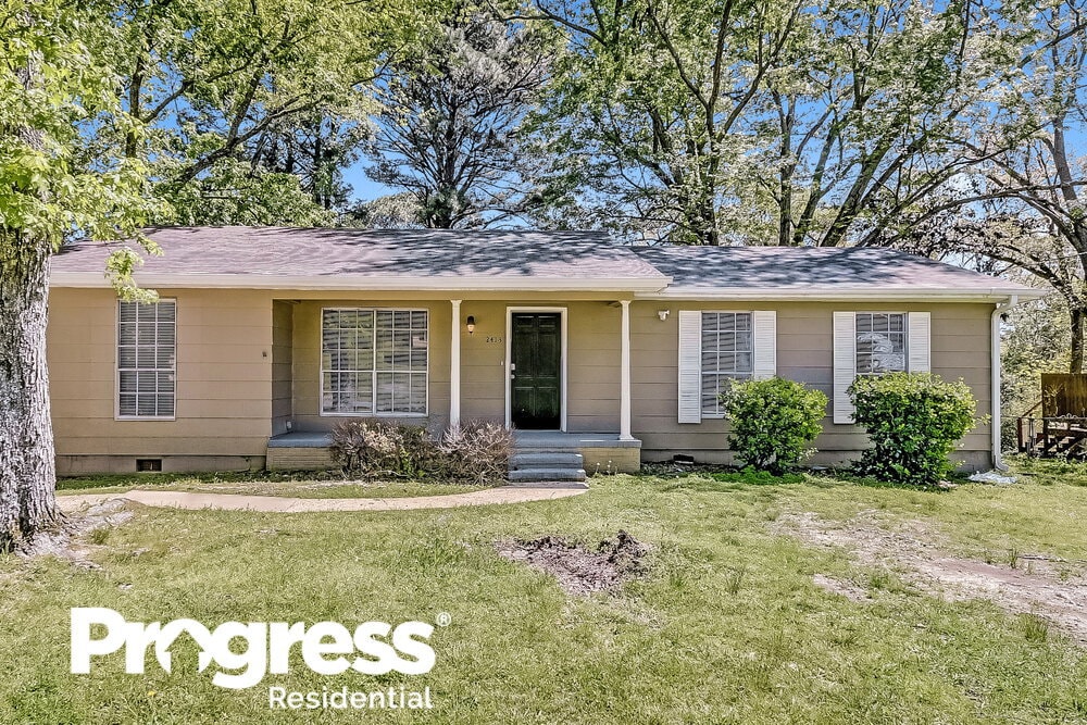2413 7th Pl NE, Center Point, AL 35215 House Rental in Center Point