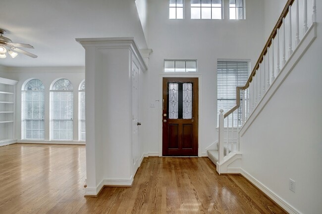 Foto del edificio - 2205 Commonwealth St