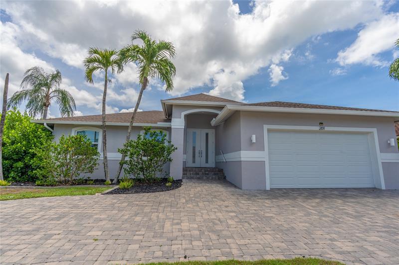 Primary Photo - 201 S Bahama Ave