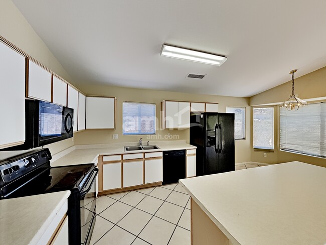 Foto del edificio - 8418 W Pinchot Ave