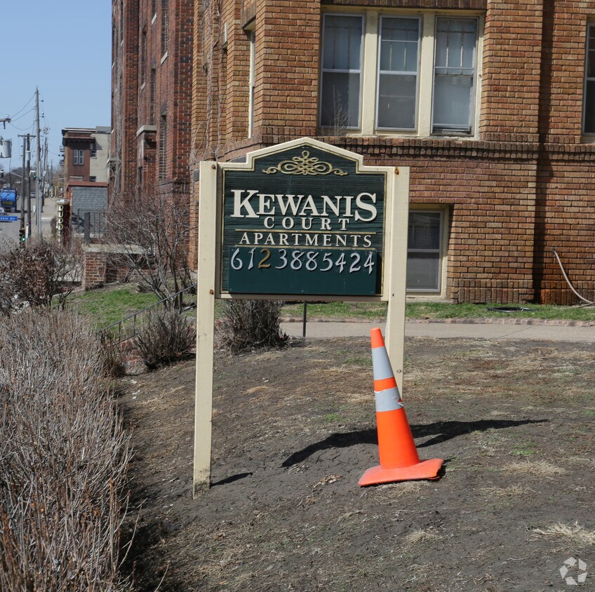 Firma - Kewanis Court Apartments