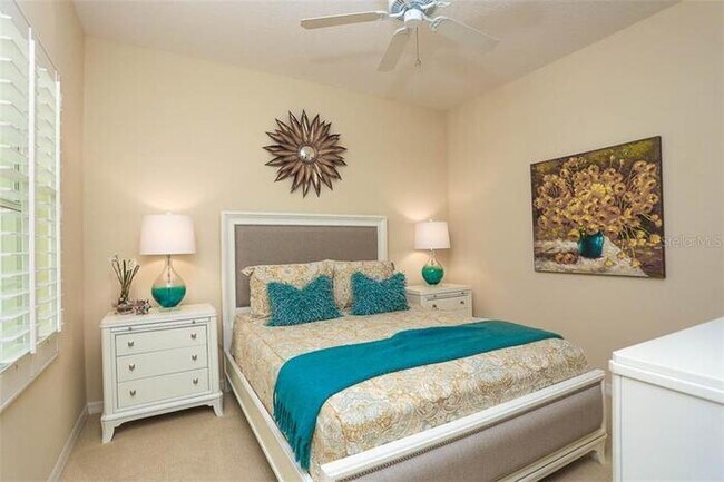 Foto del edificio - 1819 Lake George Cove