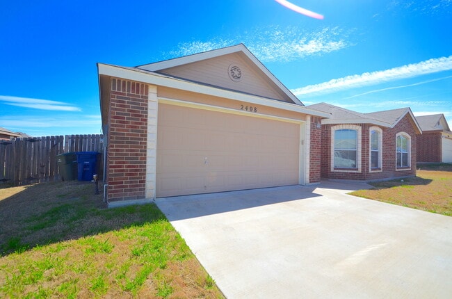 Foto del edificio - GORGEOUS 4 BED/2 BATH HOME IN HOUSE CREEK!!