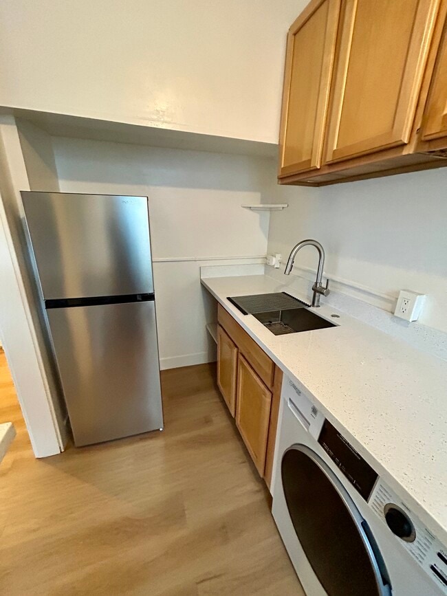 Building Photo - 101 Hoffman Ave