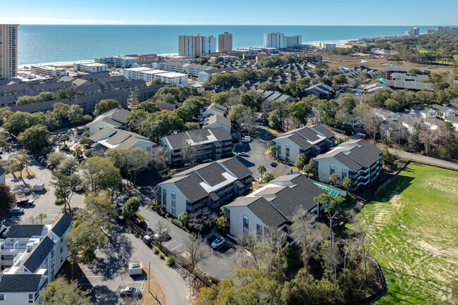 Aerial wide view. - Summertree Village