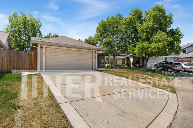 Building Photo - 629 Lunardi Way