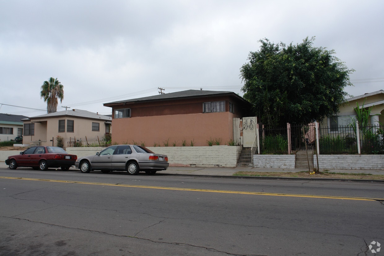 Building Photo - 3850-3854 Euclid Ave