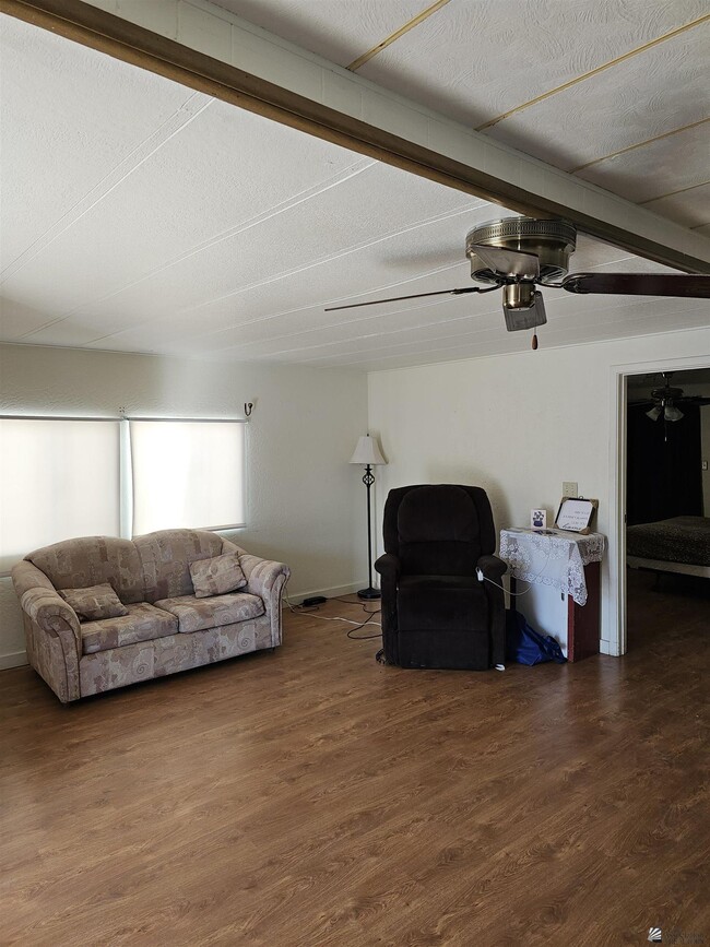 Foto del edificio - 2159 S Cottontail Ave