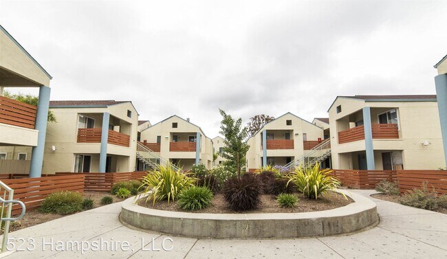 Foto del edificio - 570 Hampshire Ave