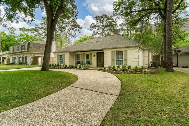 Foto del edificio - 722 Thistlewood Dr