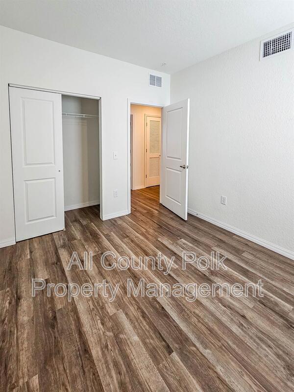 Foto del edificio - 915 Ariana St
