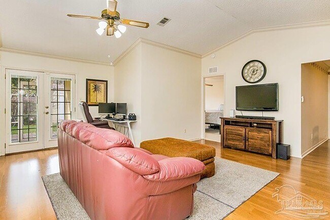 Foto del edificio - 6309 Langley Place Rd