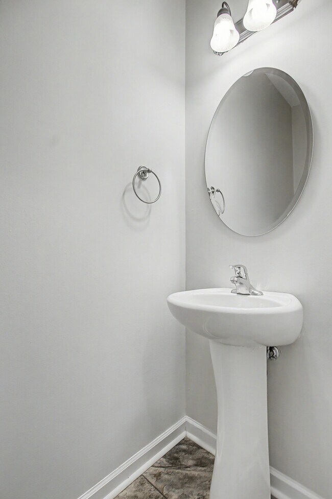 Foto del edificio - 16 Cassels Ct