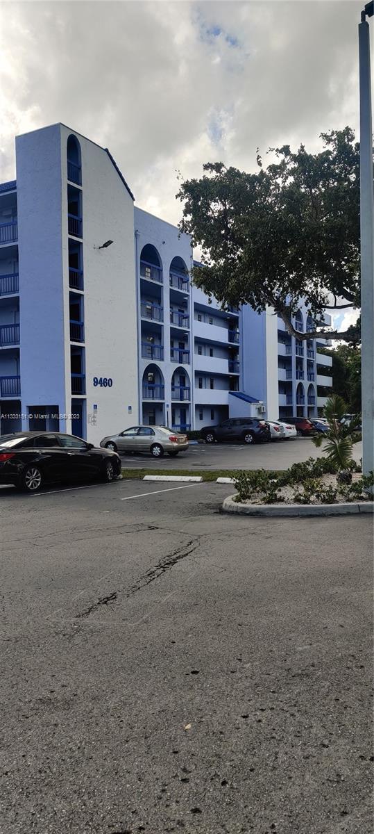 Foto del edificio - 9440 Fontainebleau Blvd