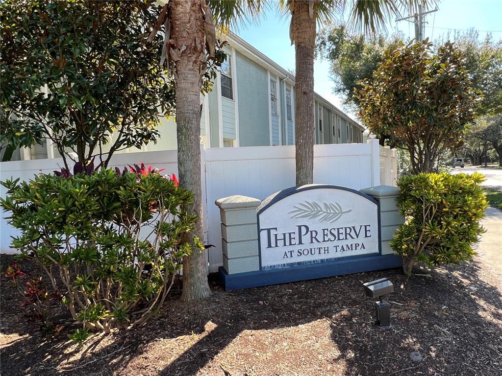 Primary Photo - 5440 S MacDill Ave