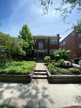 Building Photo - 2592 Mayfield Rd
