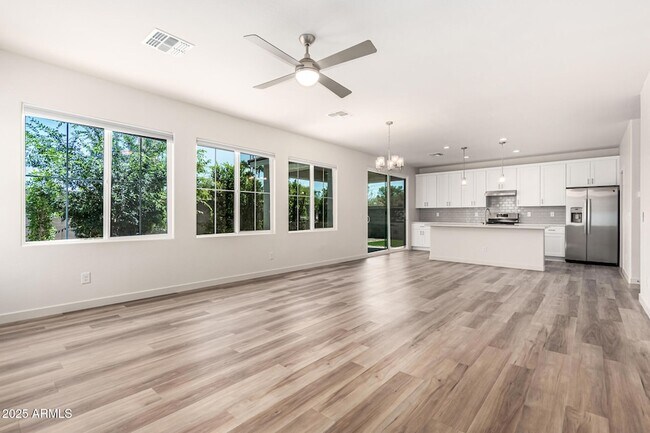 Foto del edificio - 6537 N 15th Dr