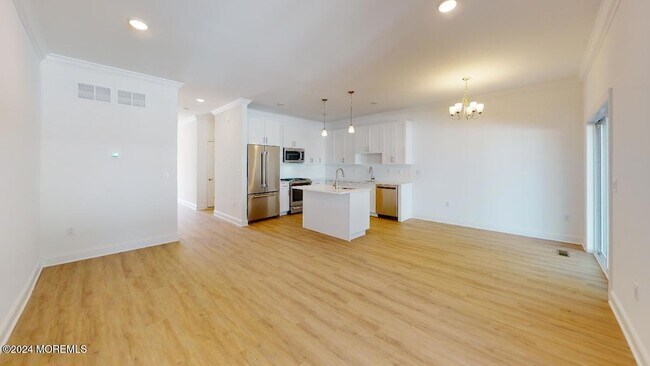 Building Photo - 221 Brighton Ave