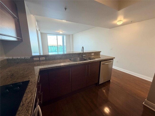 Building Photo - 2641 N Flamingo Rd