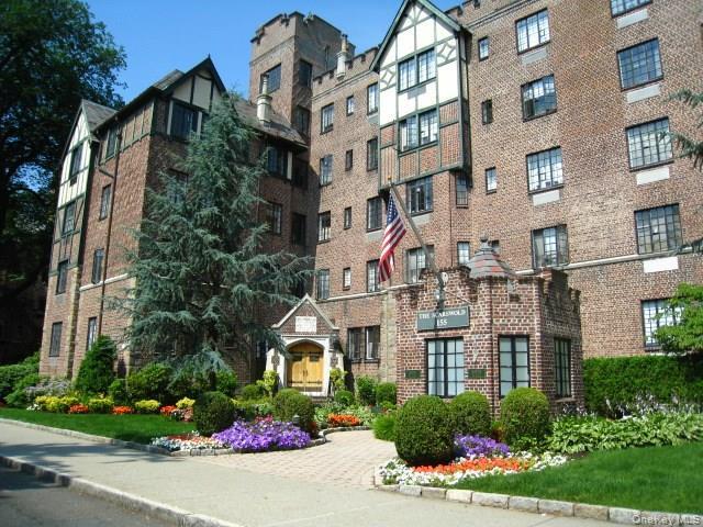 Foto del edificio - 155 Garth Rd
