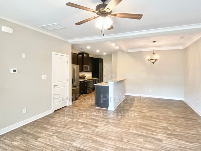 Building Photo - 707 Fishers Ct