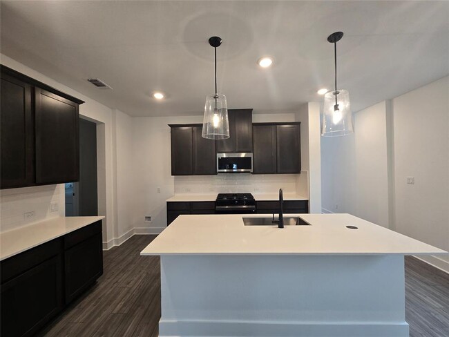 Building Photo - 224 Langhorne Bnd