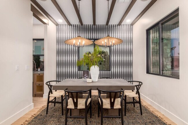 Foto del edificio - 6431 N 85th St