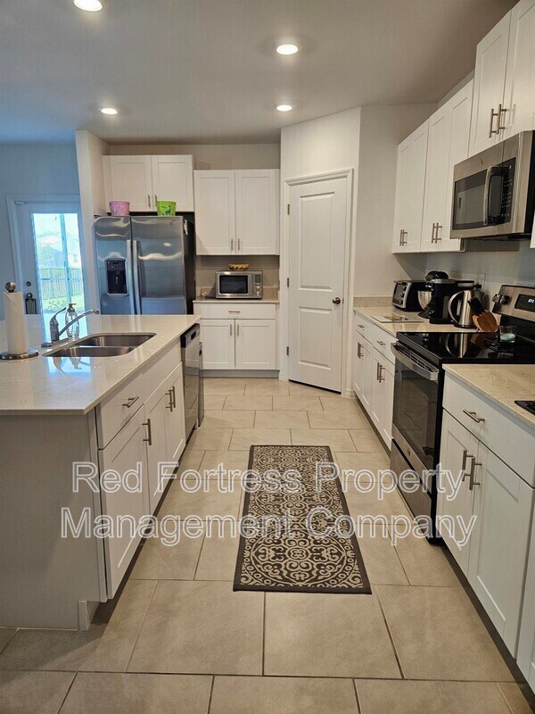 Foto del edificio - 12210 Dakota Ridge Pl