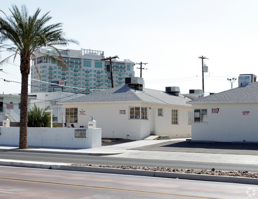 Primary Photo - 1113 S 3rd St