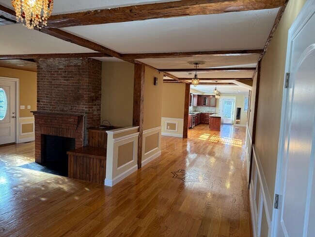 Foto del edificio - 722 Lowell St