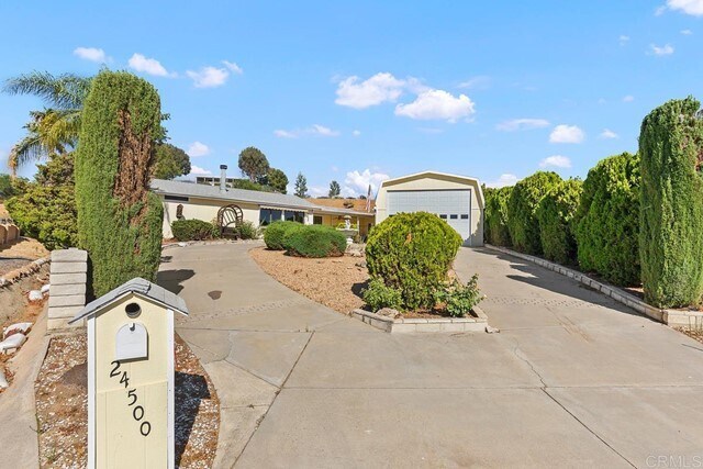 Foto del edificio - 24500 Woodshed Way