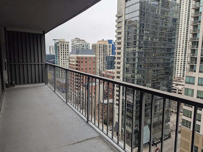 Foto del edificio - 10 E Ontario St