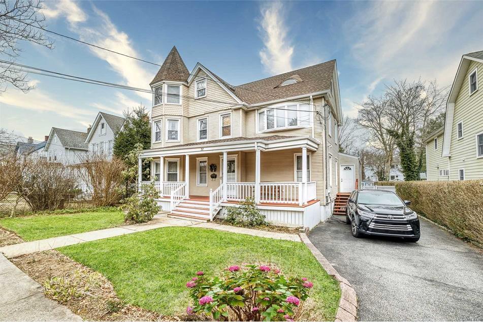 37 Tooker Ave, Oyster Bay, NY 11771 House Rental in Oyster Bay, NY