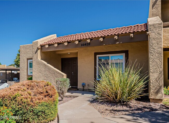 Building Photo - 14420 N 57th Dr