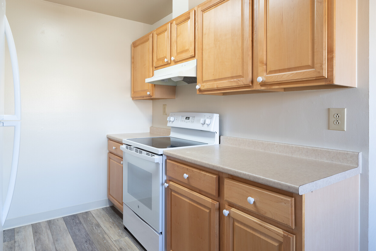 Primary Photo - Parklane Apartments - KK01 - 103