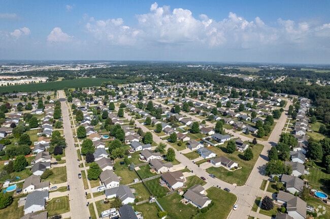 The average home value in Fox Ridge Estates is about $360,000, as of 2024.