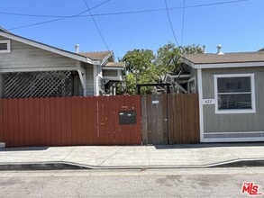 Building Photo - 424 N Venice Blvd